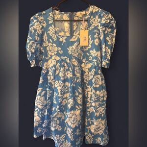 Entro Floral Blue and White Dress